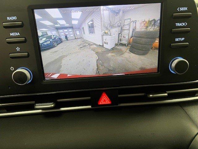 Hyundai Elantra 2022 - Image 19