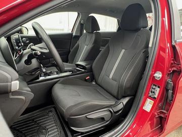 Hyundai Elantra 2022 - Thumbnail 28
