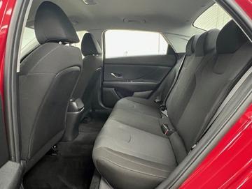 Hyundai Elantra 2022 - Thumbnail 29