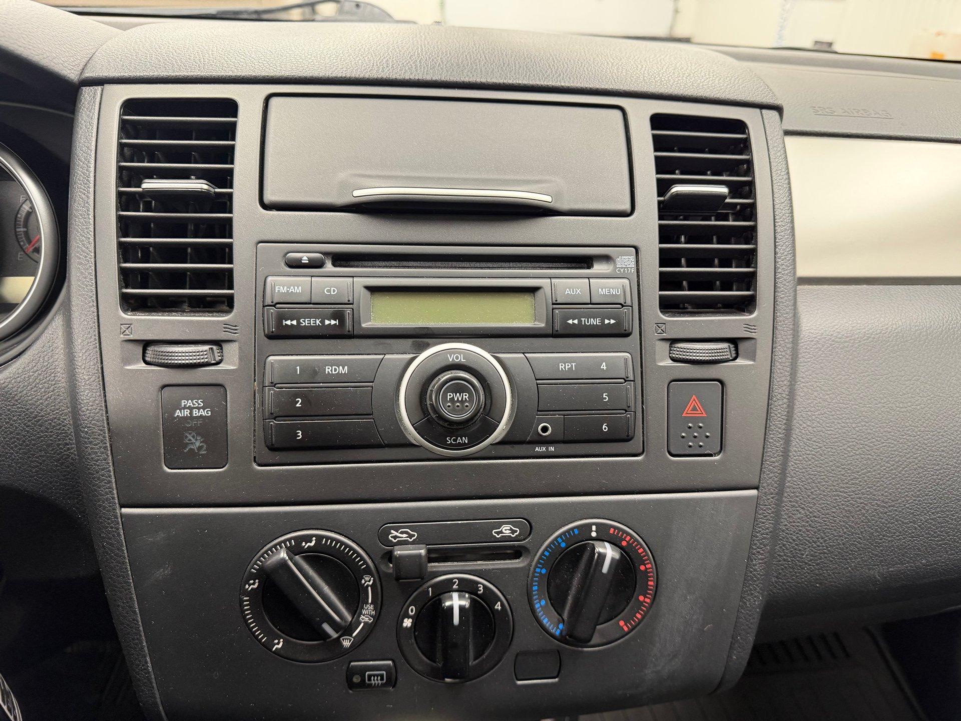 Nissan Versa 2012 - Image 12