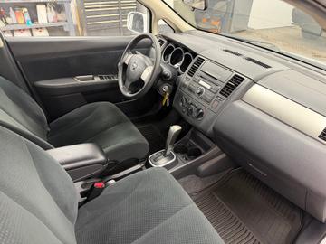 Nissan Versa 2012 - Thumbnail 15