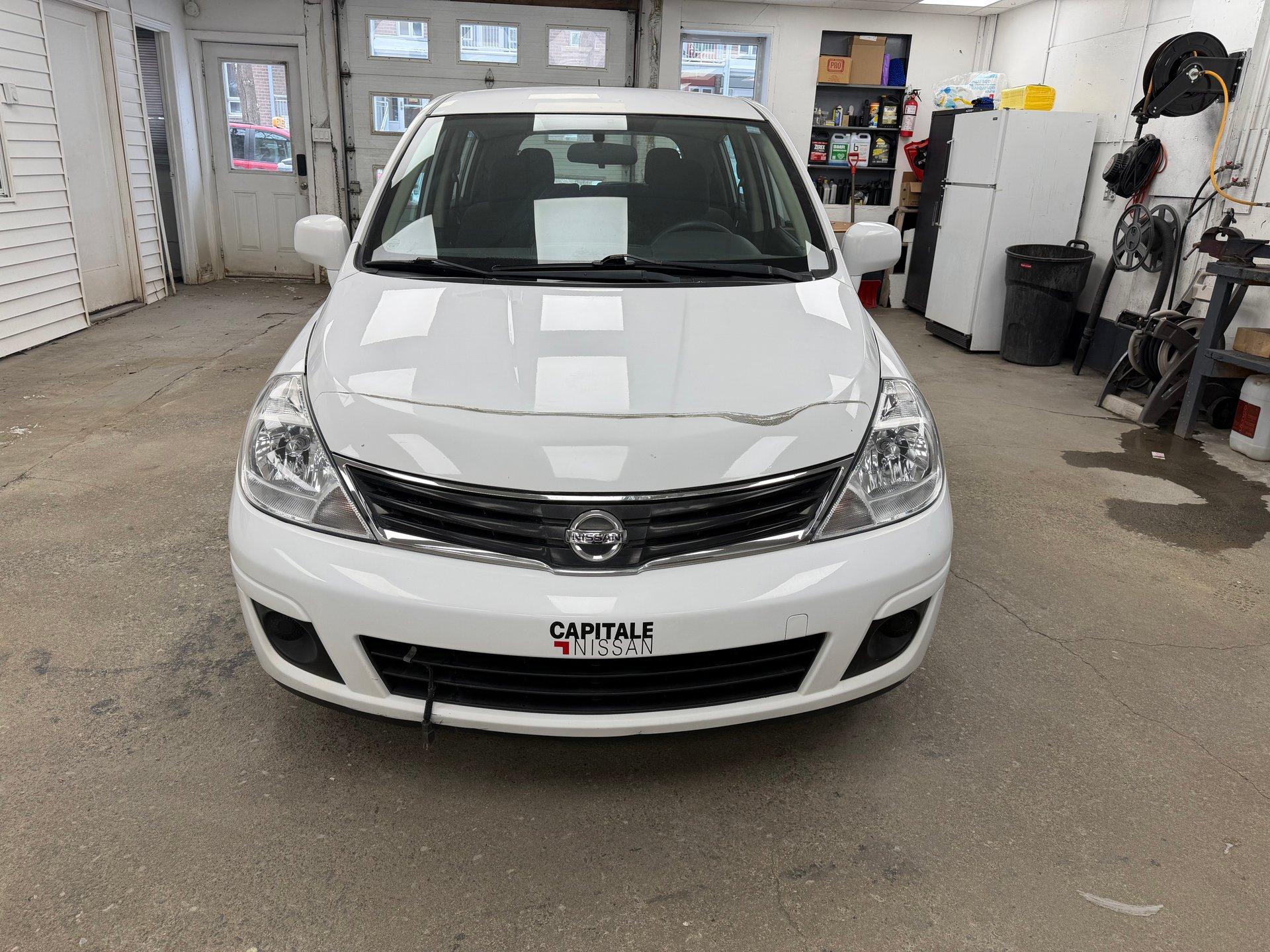 Nissan Versa 2012 - Image 2