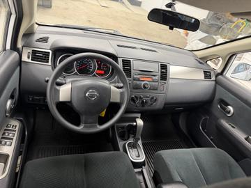 Nissan Versa 2012 - Thumbnail 9