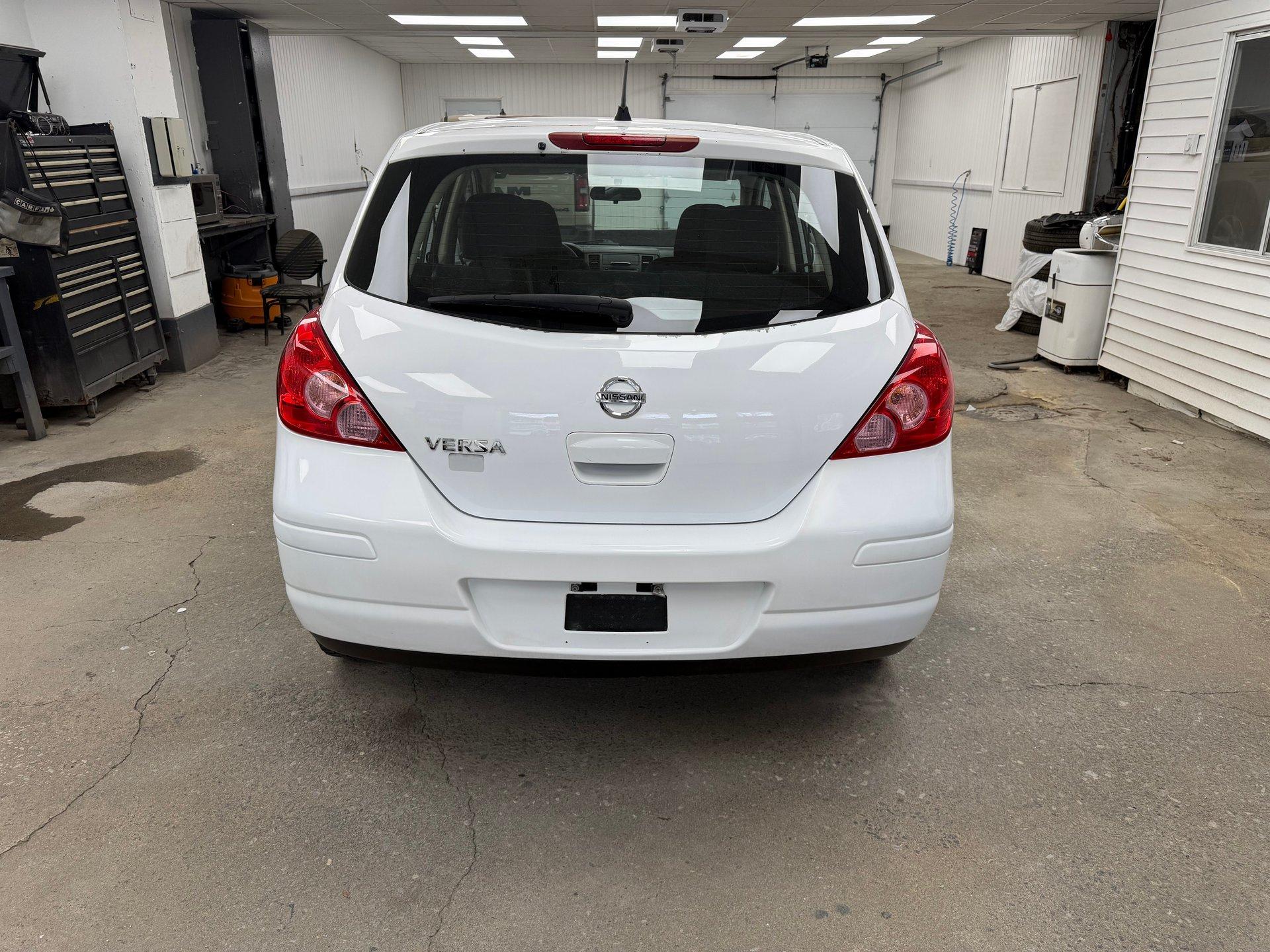 Nissan Versa 2012 - Image 6