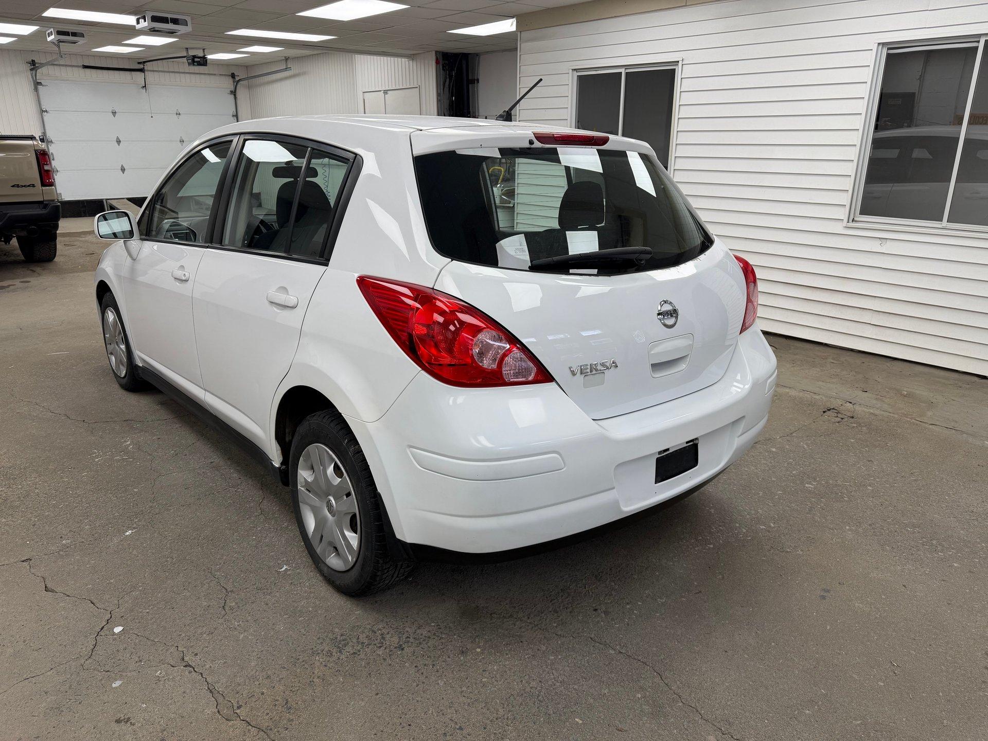 Nissan Versa 2012 - Image 7