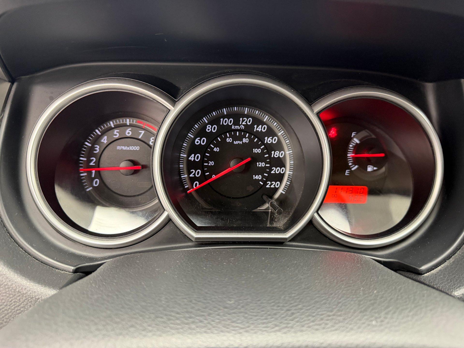 Nissan Versa 2012 - Image 11