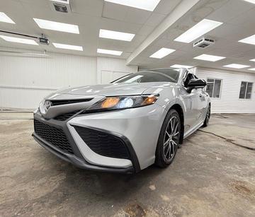 Toyota Camry 2023 - Thumbnail 1