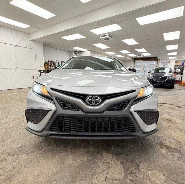 Toyota Camry 2023 - Image 2
