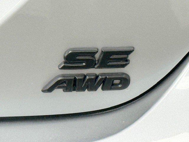 Toyota Camry 2023 - Image 9