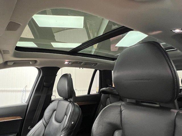 Volvo XC90 2018 - Image 32