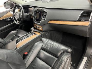 Volvo XC90 2018 - Thumbnail 36
