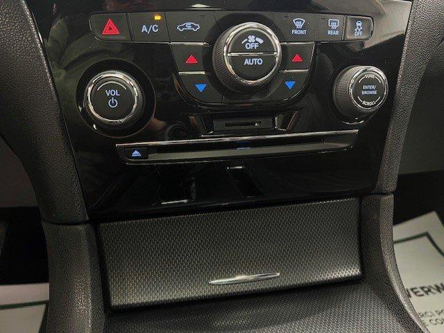 Chrysler 300 2014 - Image 21
