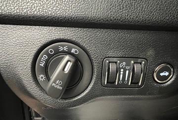 Chrysler 300 2014 - Thumbnail 25