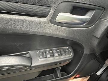 Chrysler 300 2014 - Thumbnail 26