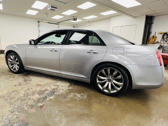 Chrysler 300 2014 - Image 10