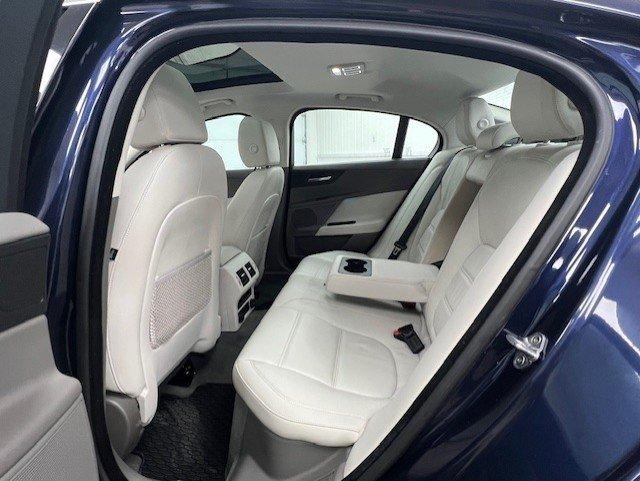 Jaguar XE 2017 - Image 34
