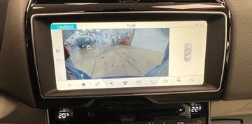 Jaguar XE 2017 - Thumbnail 22