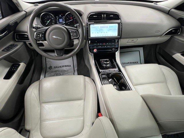 Jaguar XE 2017 - Image 13