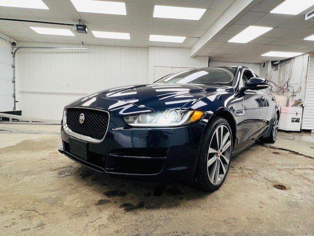 Jaguar XE 2017 - Image 1