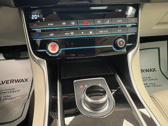 Jaguar XE 2017 - Image 25