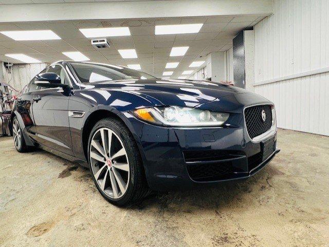 Jaguar XE 2017 - Image 3
