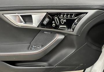 Jaguar F-TYPE 2017 - Thumbnail 24