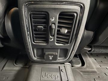 Jeep Grand Cherokee 2021 - Thumbnail 36