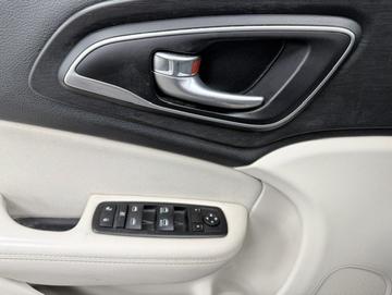 Chrysler 200 2015 - Thumbnail 21