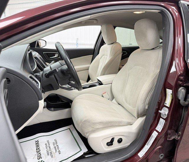Chrysler 200 2015 - Image 26