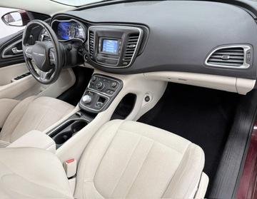 Chrysler 200 2015 - Thumbnail 28