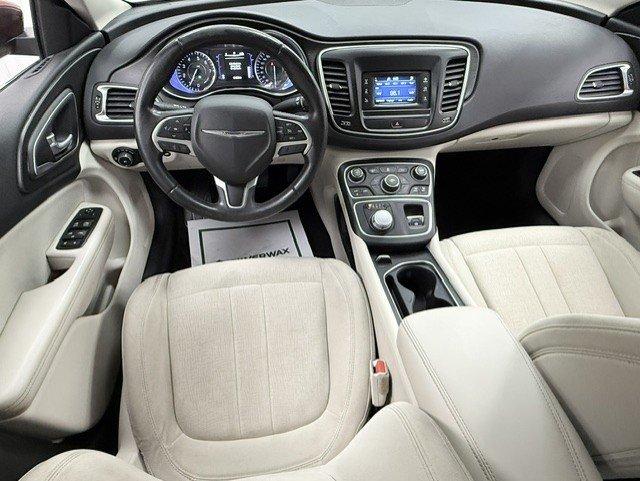 Chrysler 200 2015 - Image 11