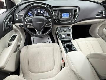 Chrysler 200 2015 - Thumbnail 11