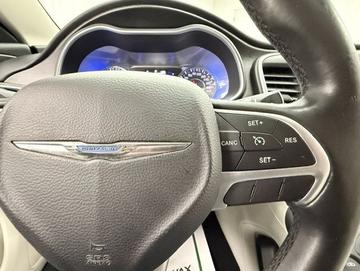 Chrysler 200 2015 - Thumbnail 14