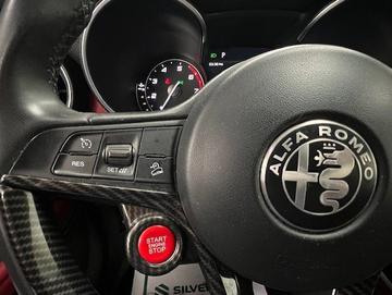 Alfa Romeo Stelvio 2018 - Thumbnail 16