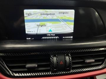Alfa Romeo Stelvio 2018 - Thumbnail 23