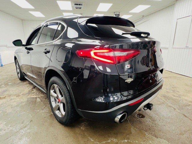 Alfa Romeo Stelvio 2018 - Image 9
