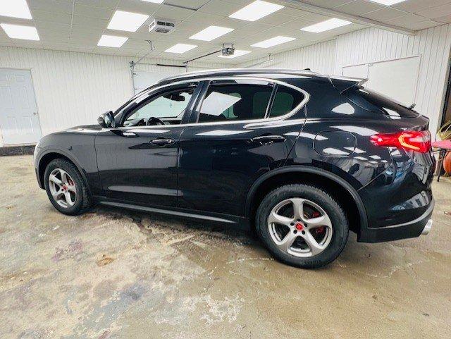 Alfa Romeo Stelvio 2018 - Image 10