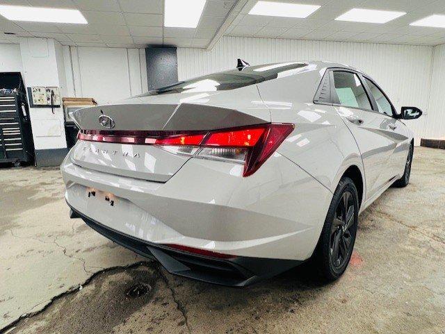 Hyundai Elantra 2023 - Image 7