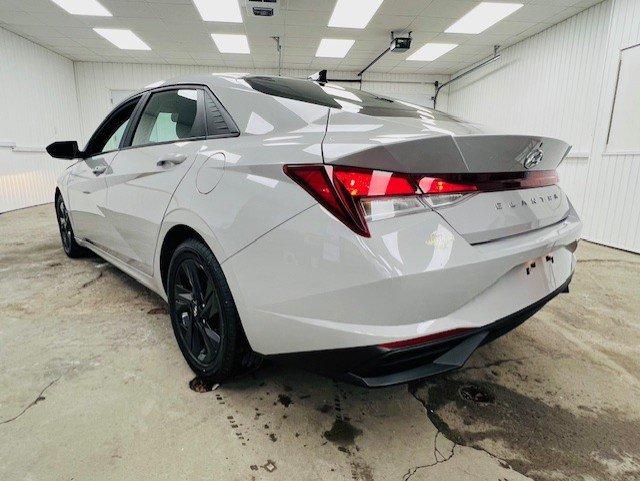 Hyundai Elantra 2023 - Image 9