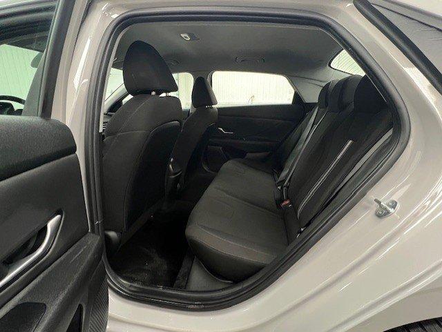 Hyundai Elantra 2023 - Image 28