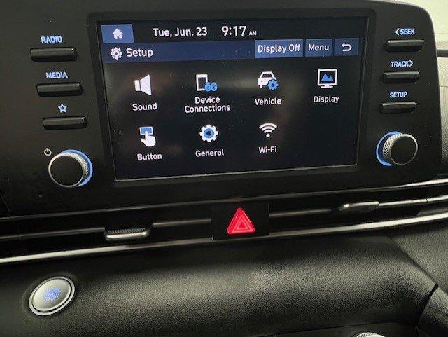 Hyundai Elantra 2023 - Image 17