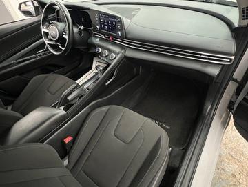 Hyundai Elantra 2023 - Thumbnail 29
