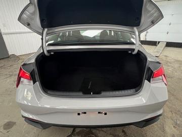 Hyundai Elantra 2023 - Thumbnail 30