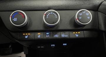 Hyundai Elantra 2023 - Thumbnail 19