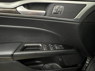 Ford Fusion Energi 2019 - Thumbnail 25