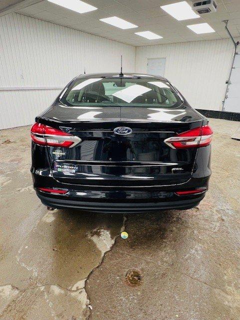 Ford Fusion Energi 2019 - Image 8