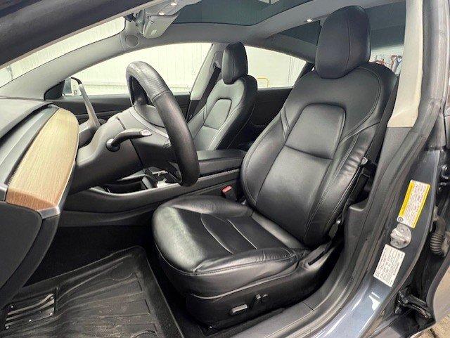 Tesla Model 3 2020 - Image 17
