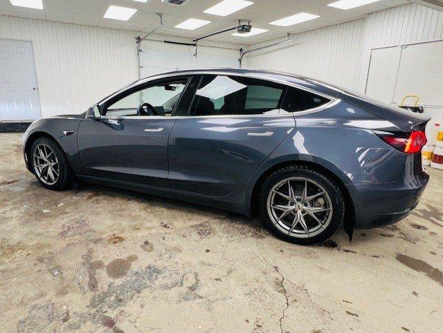 Tesla Model 3 2020 - Image 8