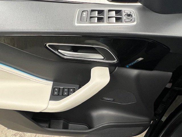 Jaguar F-PACE 2019 - Image 25