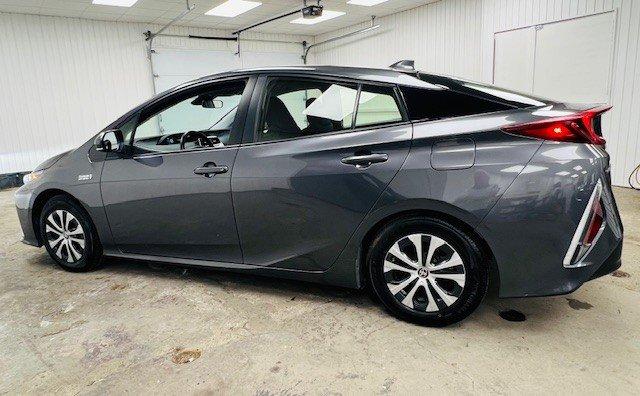 Toyota Prius Prime 2021 - Image 11